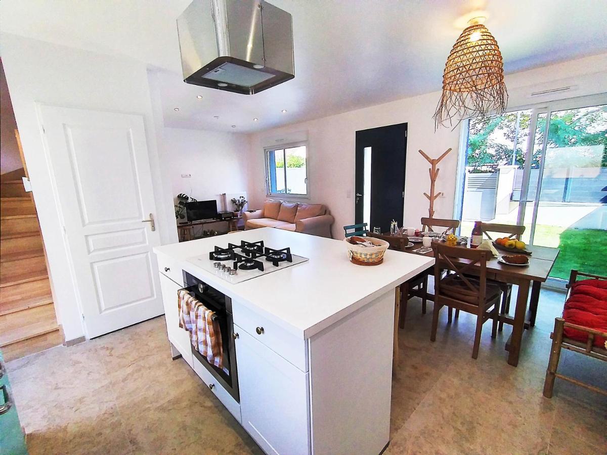 Dream Of Mediterranean House, Jacuzzi, Bbq, Delices Ensoleilles サルトルーヴィル エクステリア 写真