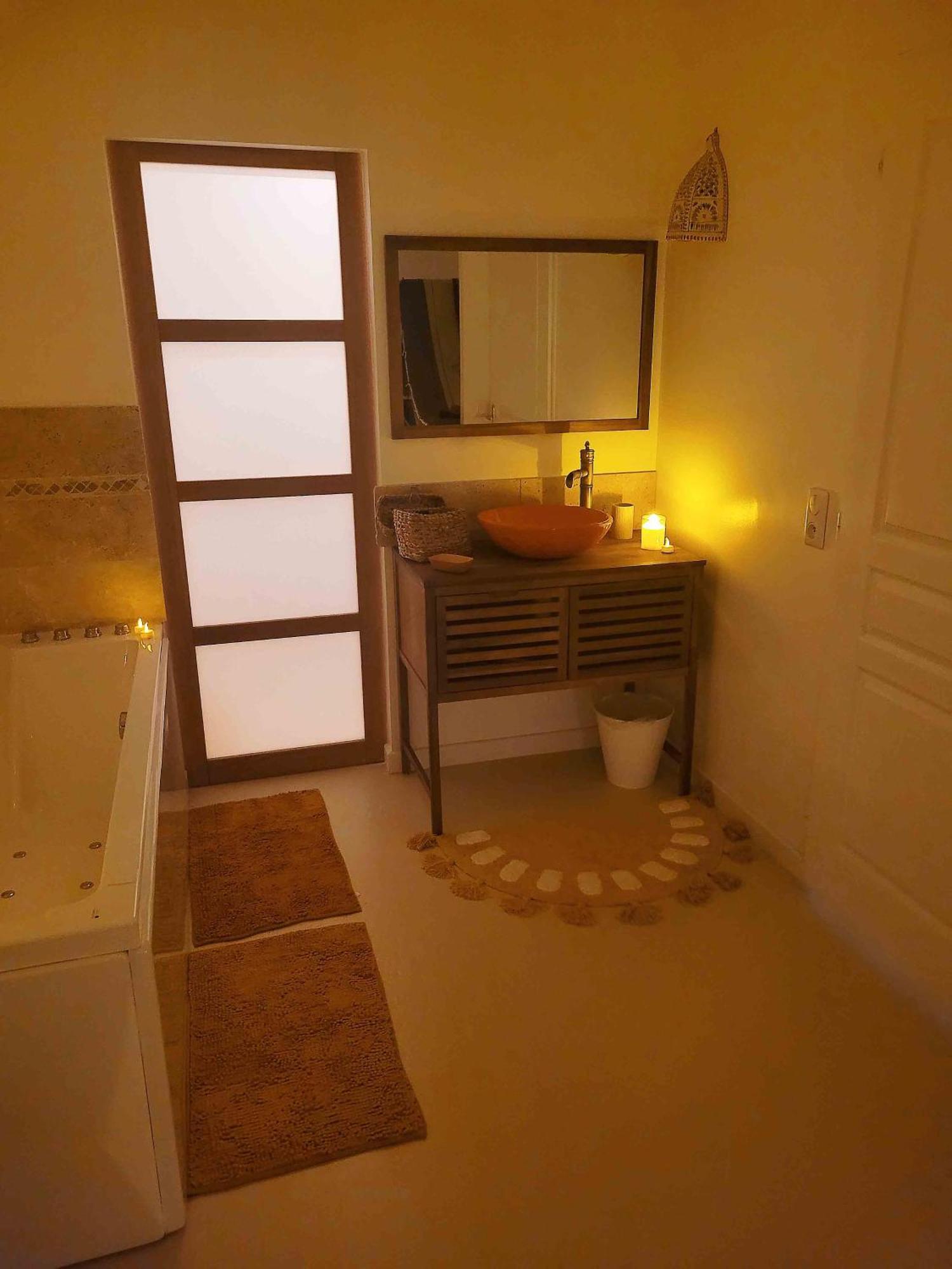 Dream Of Mediterranean House, Jacuzzi, Bbq, Delices Ensoleilles サルトルーヴィル エクステリア 写真