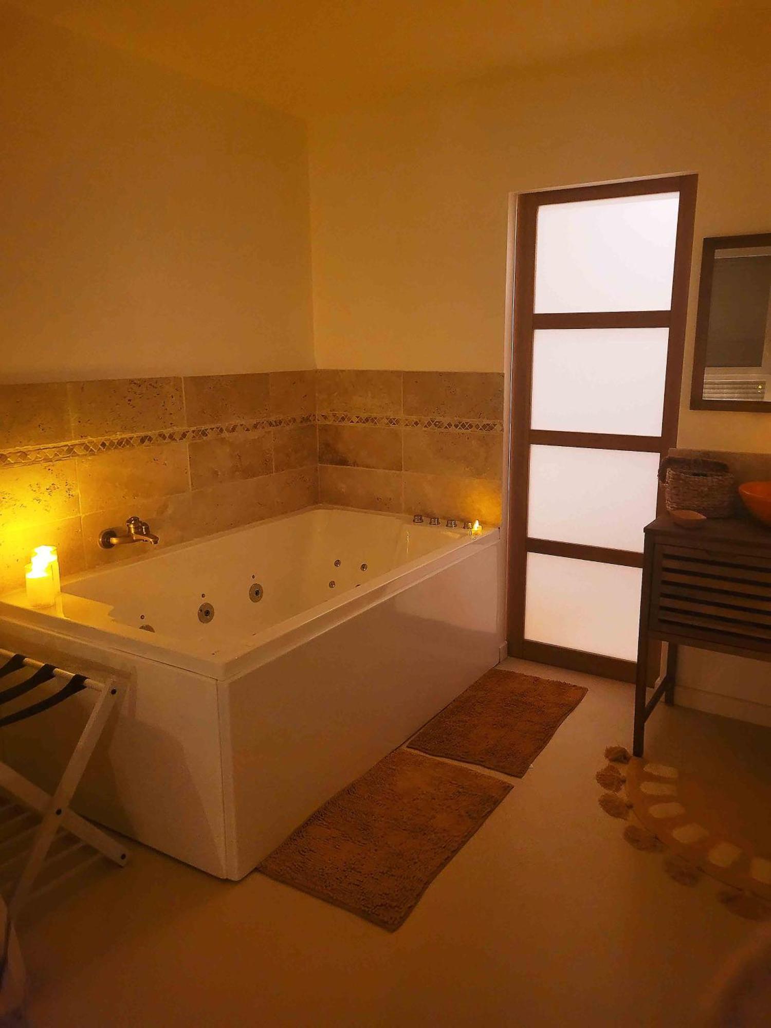 Dream Of Mediterranean House, Jacuzzi, Bbq, Delices Ensoleilles サルトルーヴィル エクステリア 写真